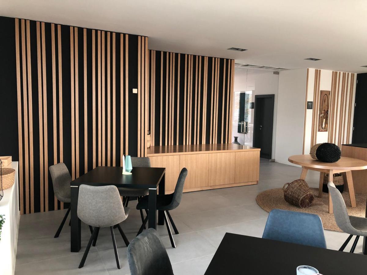 Hotel Cubis 伦达瓦 外观 照片