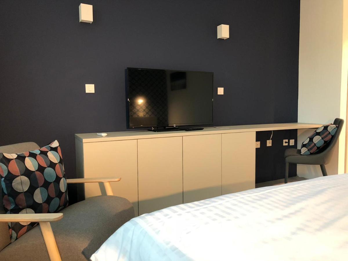 Hotel Cubis 伦达瓦 外观 照片
