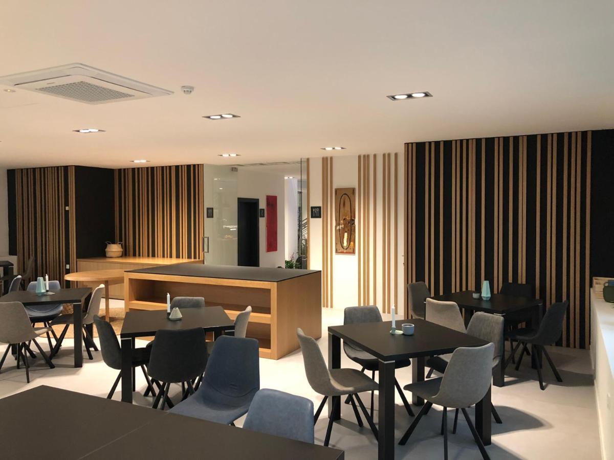 Hotel Cubis 伦达瓦 外观 照片